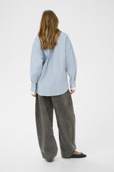 CHEMISE KAFFE "LEVIA" POWDER BLUE