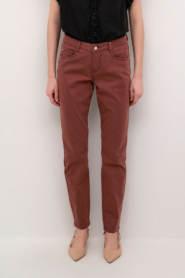 PANTALON TWILL CREAM "ANN COCO FIT" RUM RAISIN