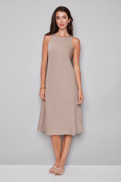 ROBE ILTM "ÉLÉGANCE SATINÉE" ALMOND (239003)