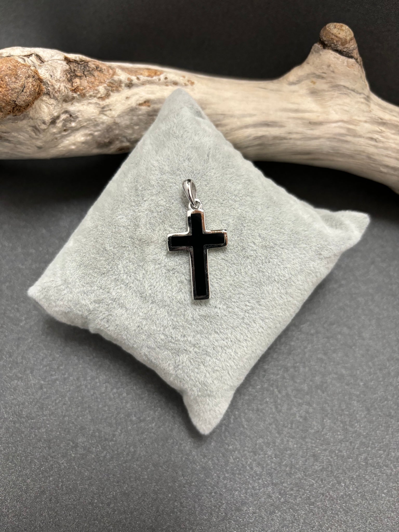 PENDENTIF ARGENT 925 "CROIX" NACRE NOIR