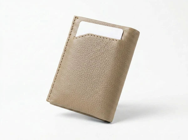 PORTE-FEUILLE NAPPA "SKINNY SLEEVE" CAMEL