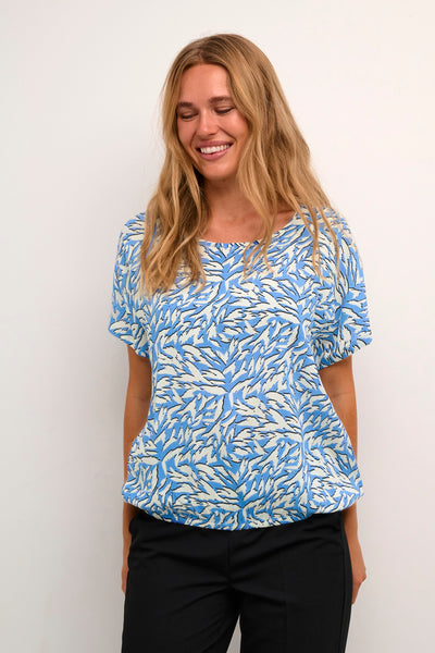 BLOUSE KAFFE "JETTA" BLUE & WHITE GRAPHIC