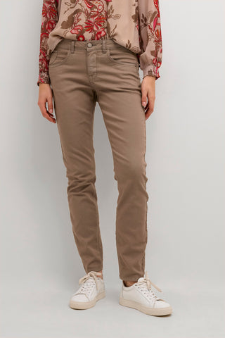 PANTALON TWILL CREAM "COCO FIT" MOUNTAIN TRAIL